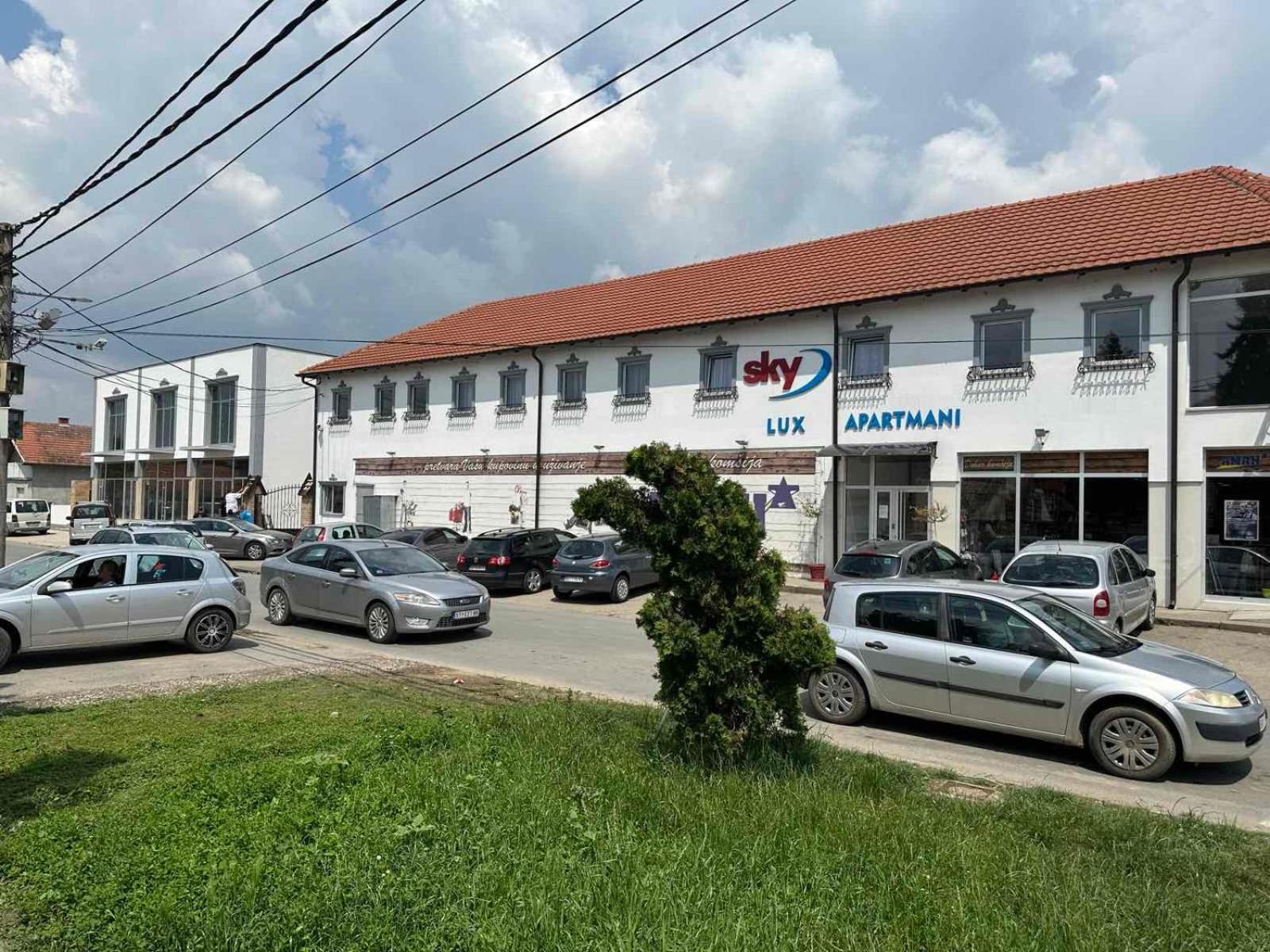 Airport Sky Apartments Lux Belgrado Exterior foto